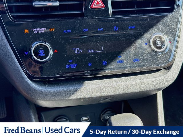 Used 2020 Hyundai Ioniq SE FWD image 17