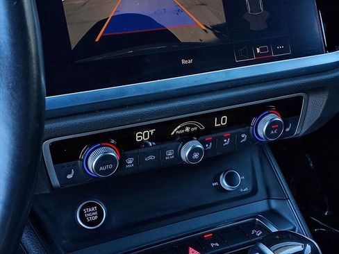 Used 2021 Audi Q3 2.0T Premium Plus w/ Premium Plus Package image 9