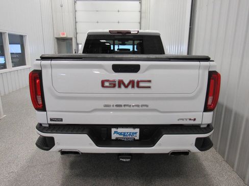 Used 2021 GMC Sierra 1500 AT4 w/ AT4 Premium Package image 15