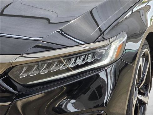 Used 2021 Honda Accord Sport image 7