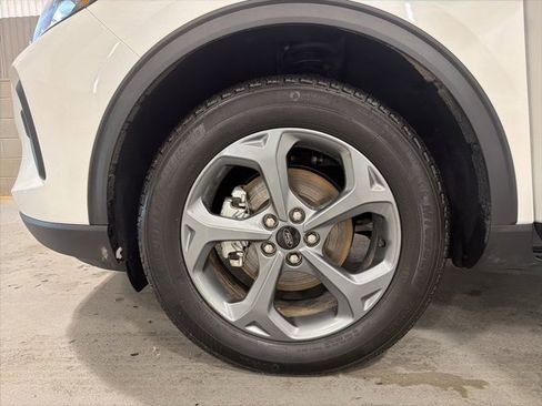 Used 2025 Ford Escape ST-Line Elite image 30