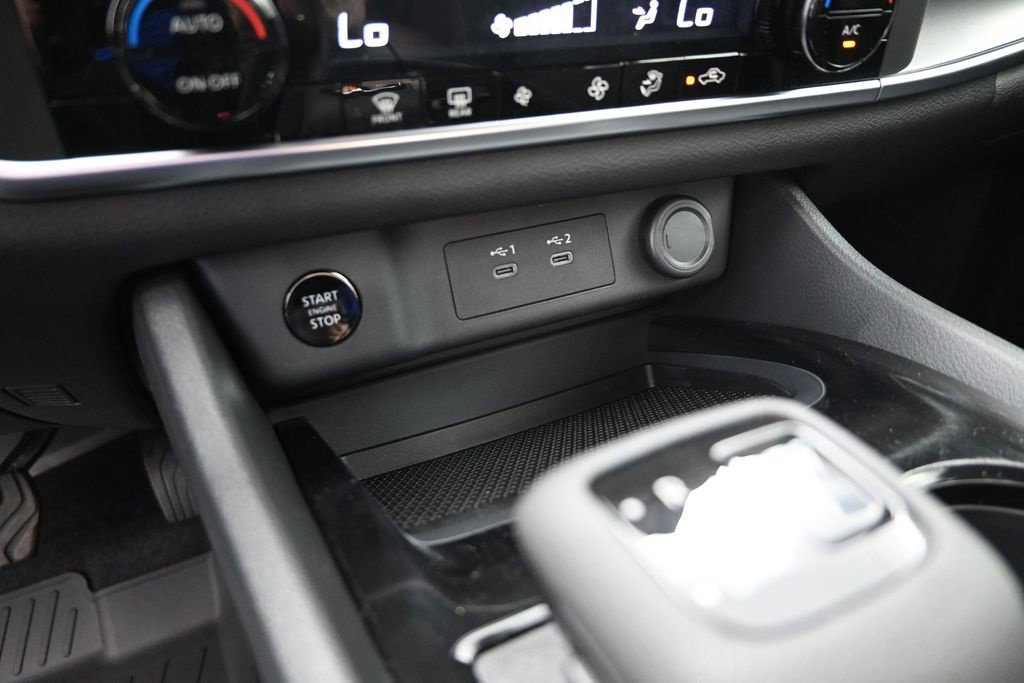 Certified 2026 Nissan Rogue SV FWD image 25