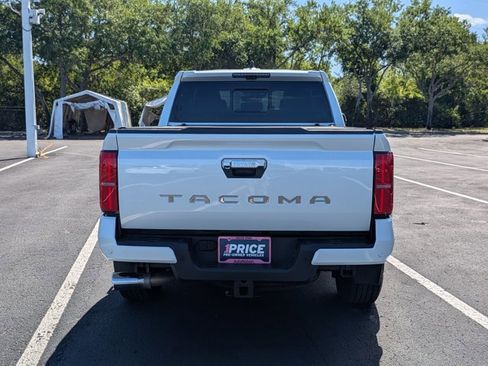 Used 2024 Toyota Tacoma Limited w/ Limited Package (LT) image 7