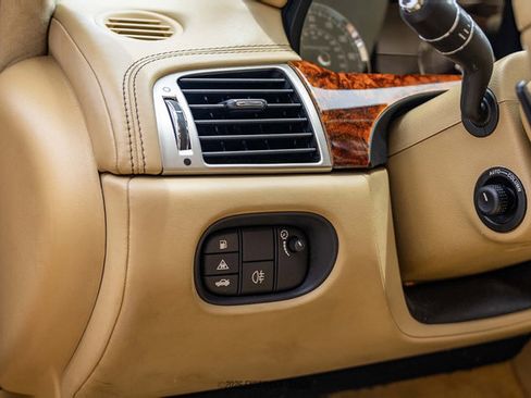 Used 2010 Jaguar XKR R RWD image 34