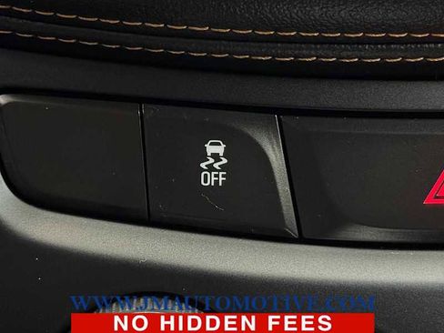 Used 2019 Chevrolet Trax LT w/ LT Convenience Package image 31