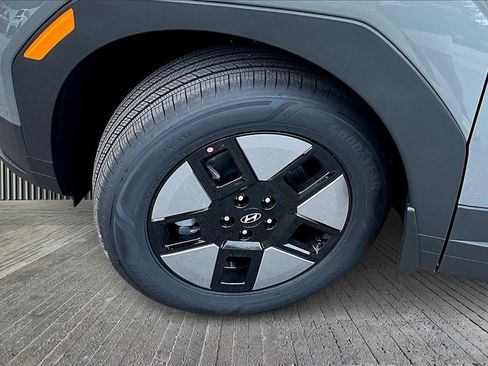 New 2026 Hyundai Santa Fe SE image 10