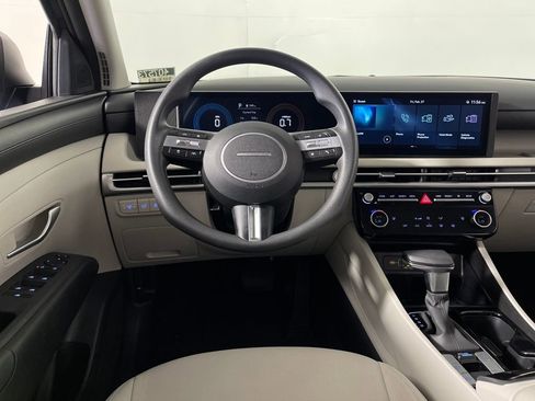 Certified 2025 Hyundai Tucson SEL image 15