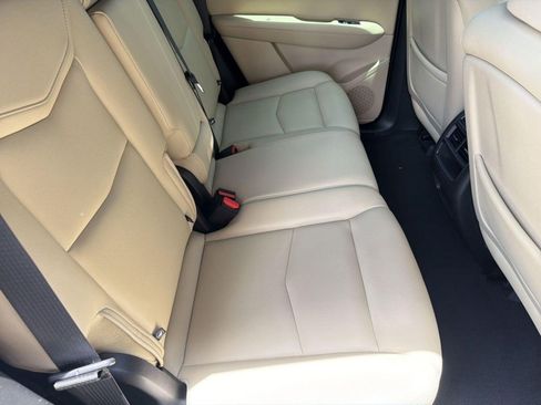 Used 2019 Cadillac XT5 FWD image 28
