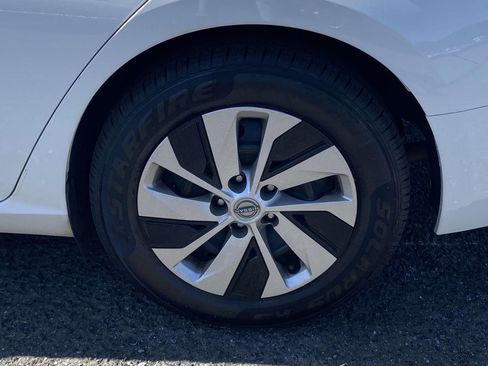 Used 2024 Nissan Altima 2.5 S image 8