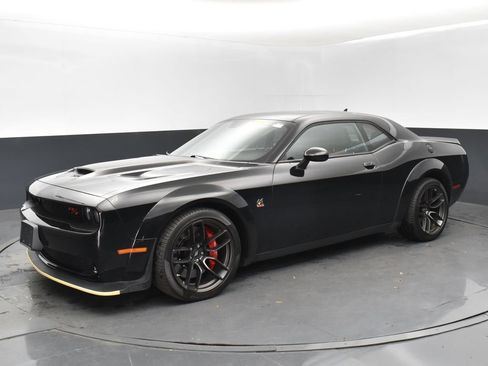 Used 2022 Dodge Challenger R/T Scat Pack RWD image 1