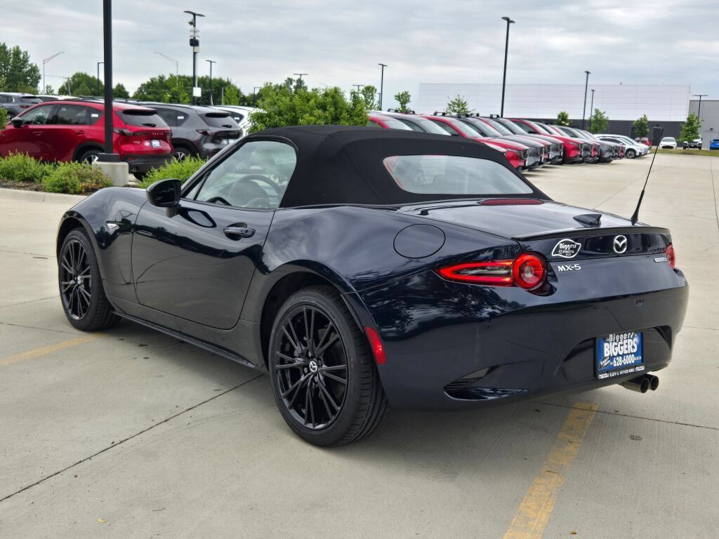New 2026 MAZDA MX-5 Miata Club w/ Weather Package RWD image 10