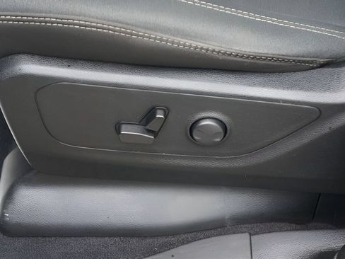 Used 2025 RAM 1500 Big Horn AWD/4WD image 18