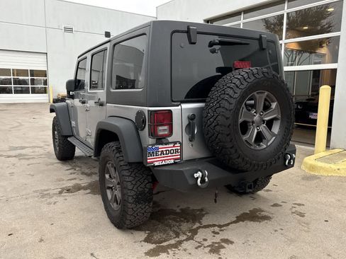 Used 2017 Jeep Wrangler Unlimited Rubicon image 4