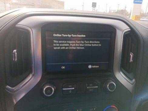 Used 2022 Chevrolet Silverado 1500 LT w/ Z71 Off-Road Package image 23