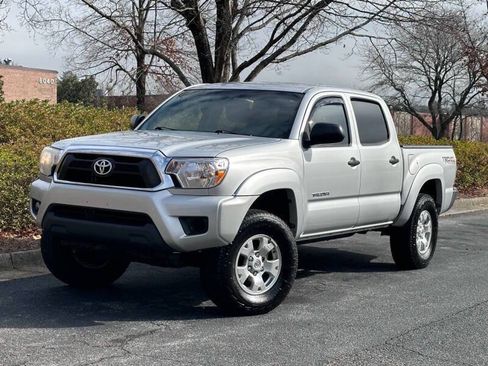 Used 2012 Toyota Tacoma PreRunner w/ SR5 Pkg RWD image 1
