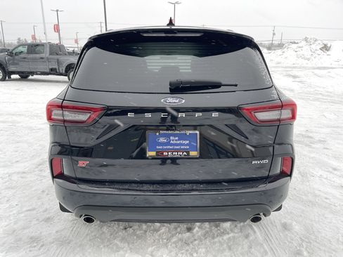 Certified 2023 Ford Escape ST-Line w/ Tech Pack #1 image 4