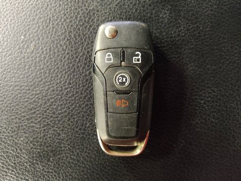 Used 2018 Ford F150 XLT w/ Equipment Group 302A Luxury image 32