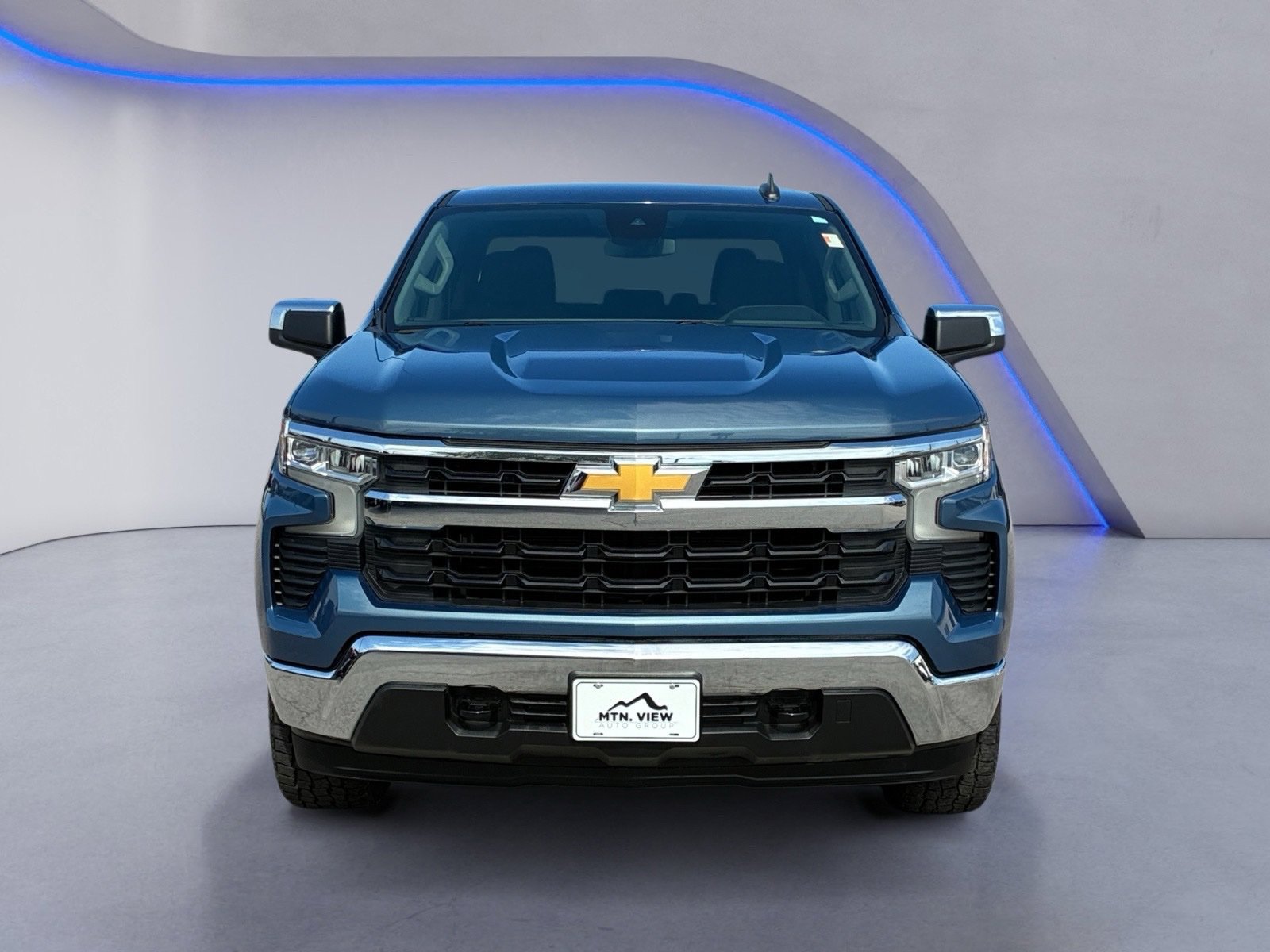 Used 2024 Chevrolet Silverado 1500 LT w/ Z71 Off-Road Package AWD/4WD image 8