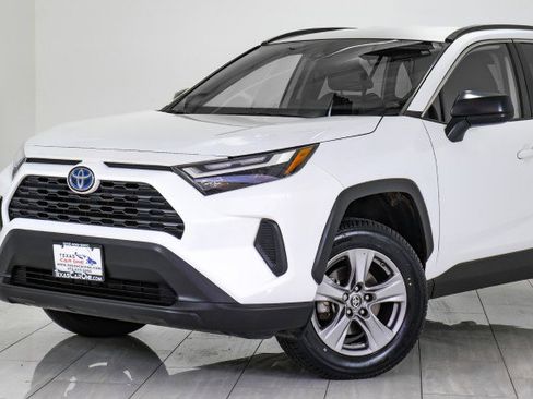 Used 2024 Toyota RAV4 LE image 56