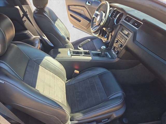 Used 2014 Ford Mustang GT Premium w/ Equipment Group 402A RWD image 20