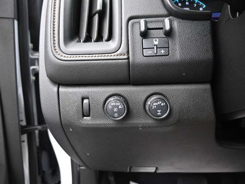 Used 2021 GMC Canyon AT4 w/ Driver Alert Package AWD/4WD image 10