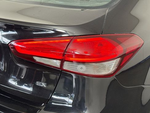 Used 2017 Kia Forte EX image 34