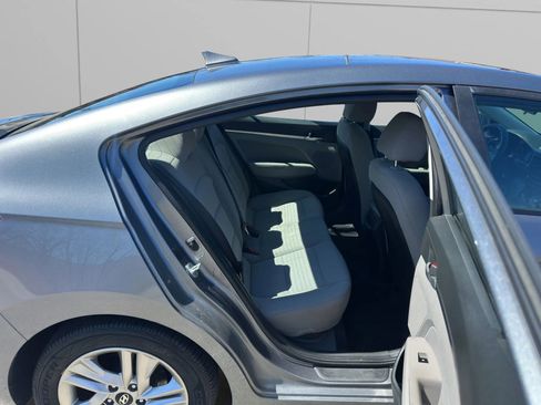Used 2019 Hyundai Elantra SEL image 15