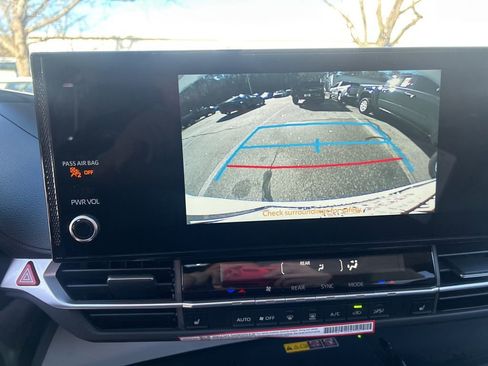 New 2026 Toyota Sienna XLE image 6