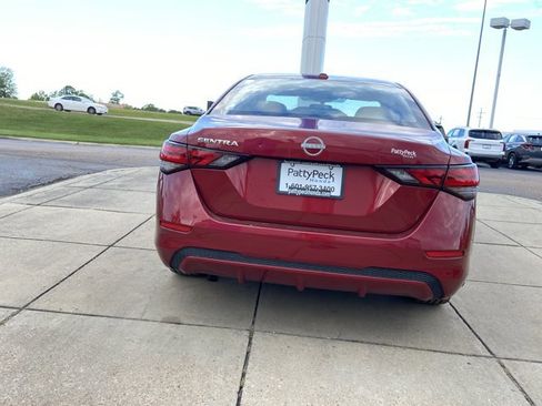 Used 2025 Nissan Sentra SV w/ SV Premium Package FWD image 13