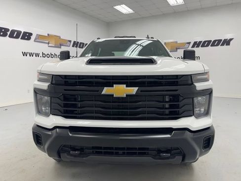 New 2026 Chevrolet Silverado 3500 W/T AWD/4WD image 2
