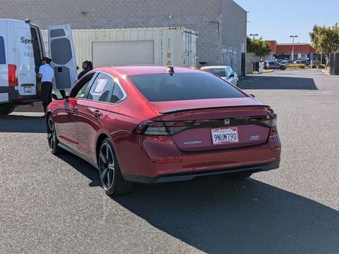 Used 2024 Honda Accord Sport image 8
