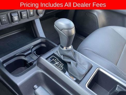 Certified 2022 Toyota Tacoma TRD Off-Road w/ TRD Premium Off Road Package AWD/4WD image 31