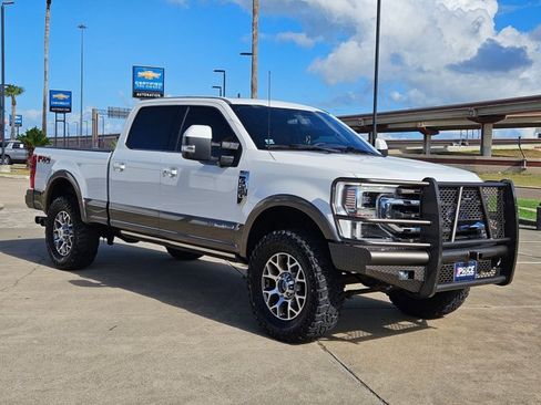Used 2020 Ford F250 King Ranch w/ King Ranch Ultimate Package image 3