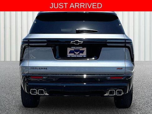 New 2026 Chevrolet Traverse RS w/ LPO, Floor Liner Package FWD image 8