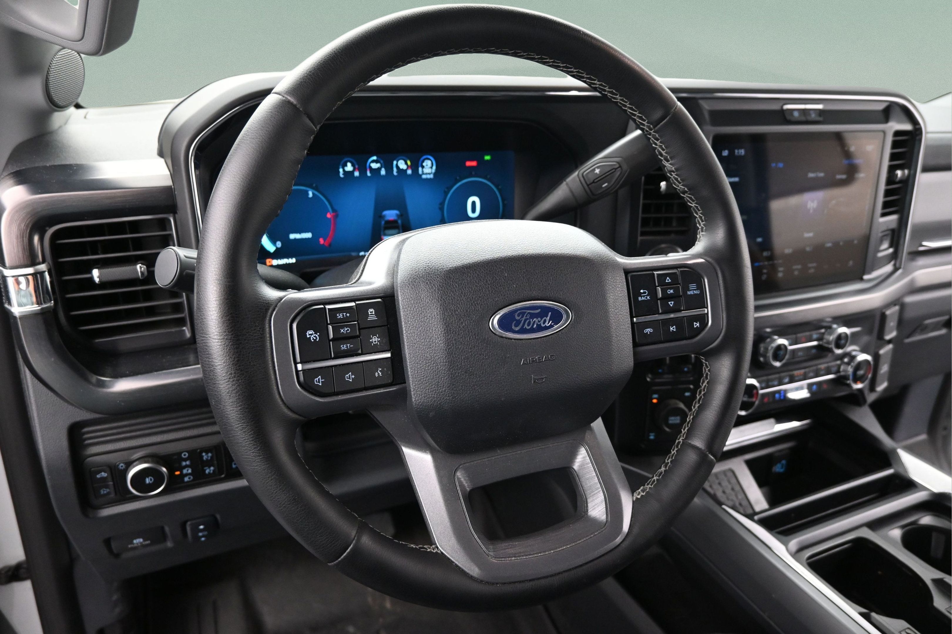 Used 2025 Ford F250 Lariat w/ Lariat Ultimate Package AWD/4WD image 13