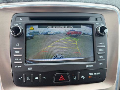 Used 2014 GMC Acadia Denali image 15