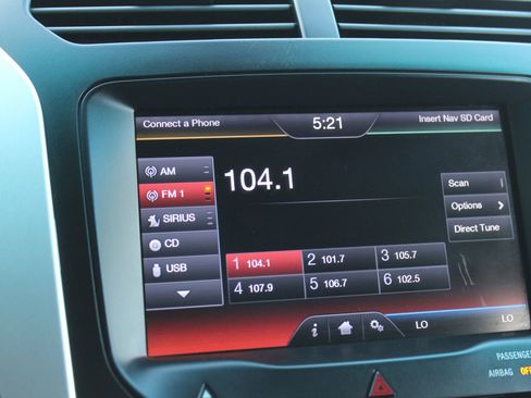 Used 2013 Ford Explorer XLT image 35