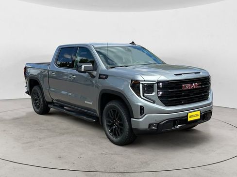 Used 2025 GMC Sierra 1500 Elevation w/ Elevation Premium Package AWD/4WD image 7