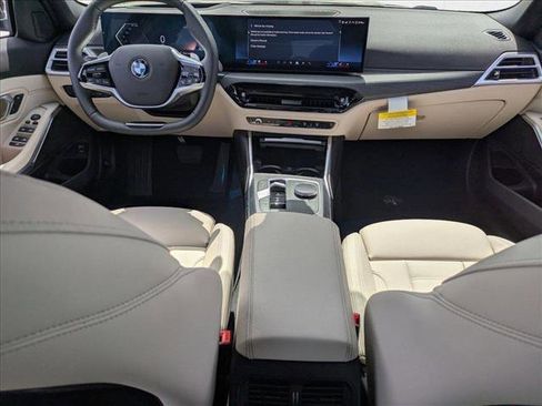 Used 2025 BMW 330i Sedan w/ Premium Package image 12