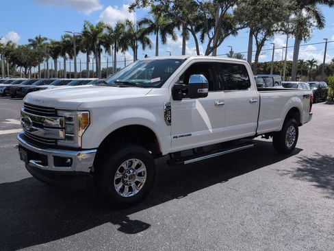 Used 2019 Ford F350 Lariat w/ Lariat Ultimate Package AWD/4WD image 7