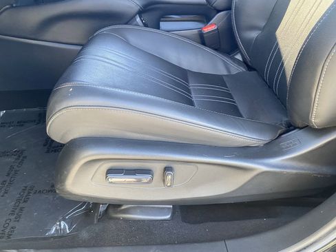 Certified 2024 Honda HR-V EX-L image 22