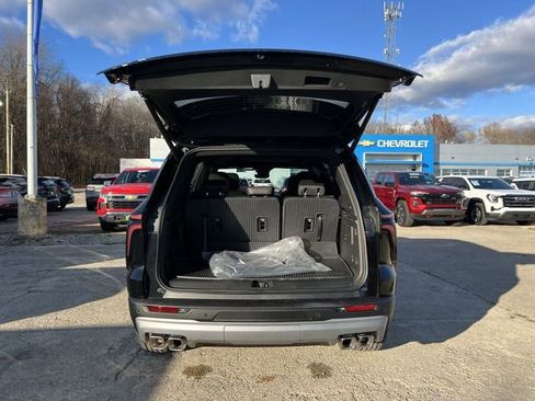 New 2026 Chevrolet Traverse Z71 w/ Enhanced Driving Package AWD/4WD image 26
