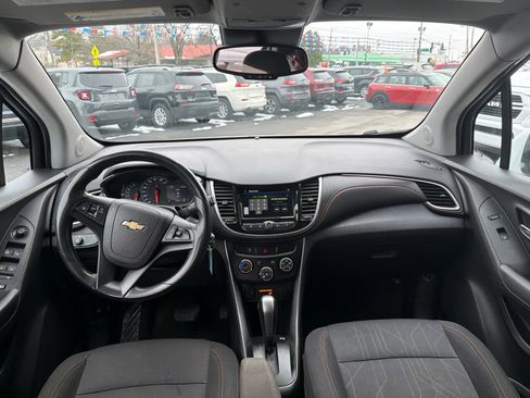 Used 2019 Chevrolet Trax LT image 15