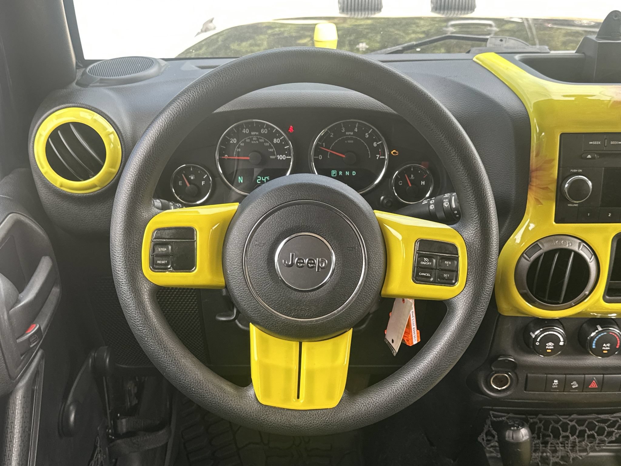 Used 2015 Jeep Wrangler Unlimited Sport AWD/4WD image 23
