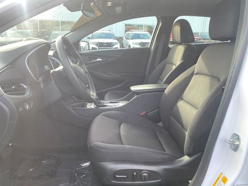 Used 2023 Chevrolet Malibu LT image 5