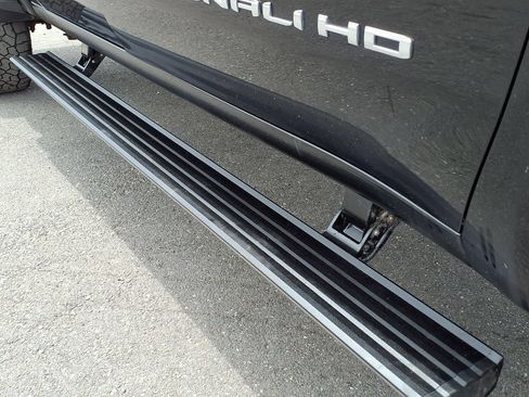 Used 2024 GMC Sierra 2500 Denali w/ Denali Reserve Package image 12