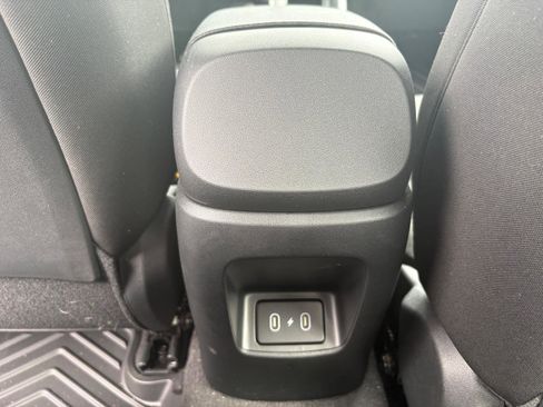 Used 2025 Hyundai Elantra Sport FWD image 22