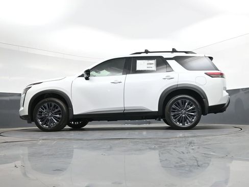 New 2026 Nissan Pathfinder SL AWD/4WD image 44