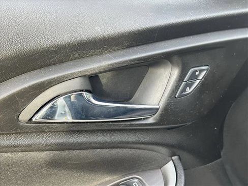 Used 2016 Chevrolet Malibu LS image 15