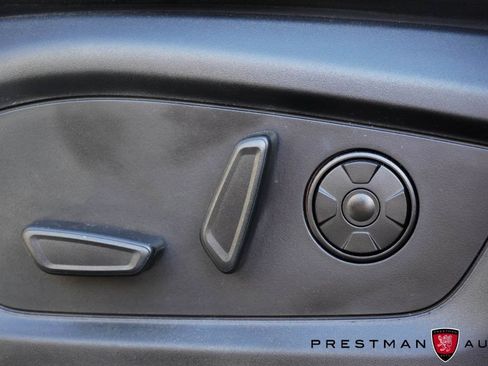 Used 2025 Ford Explorer ST image 30